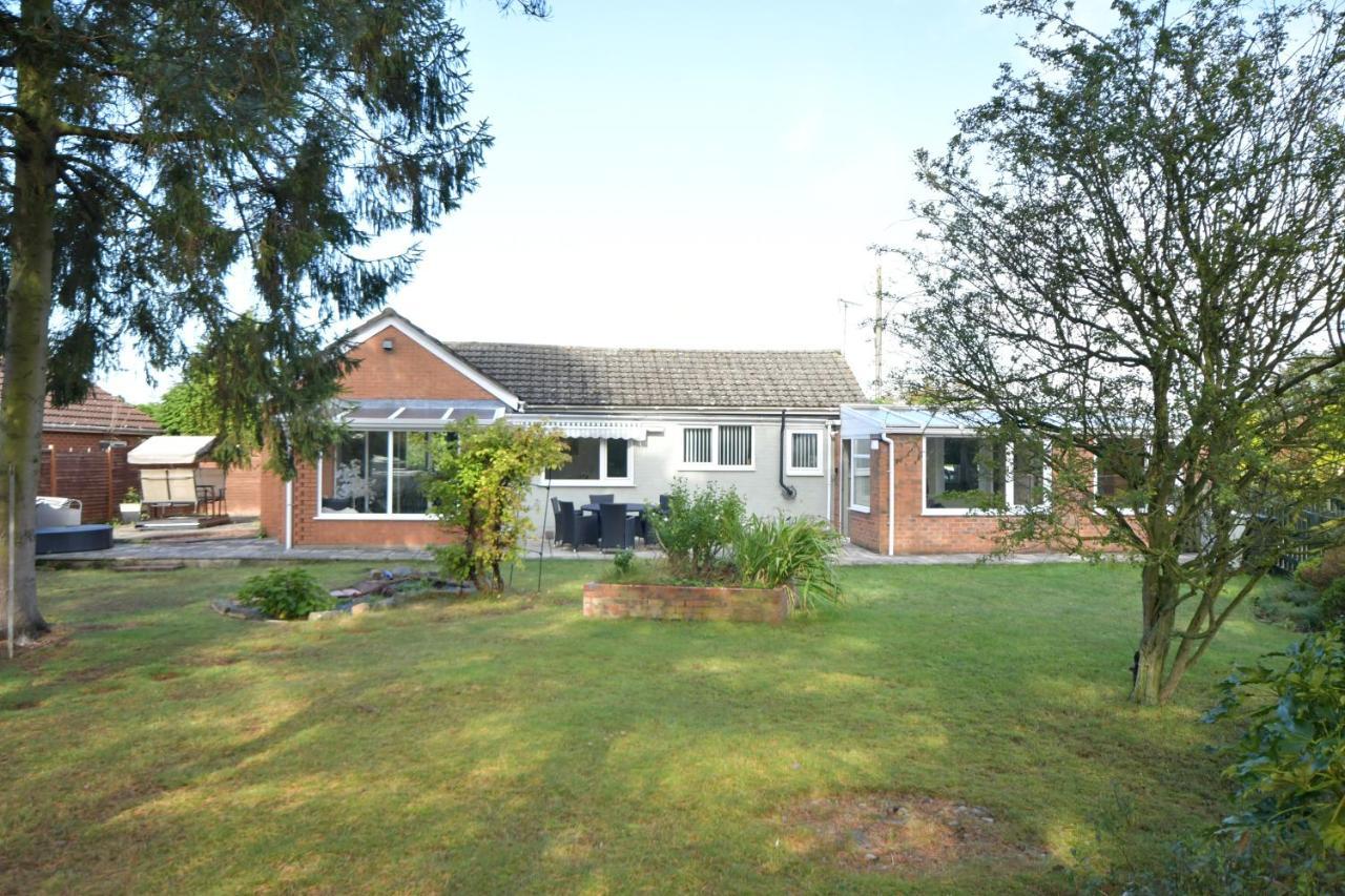 Hare Lodge Woodhall Spa Eksteriør bilde
